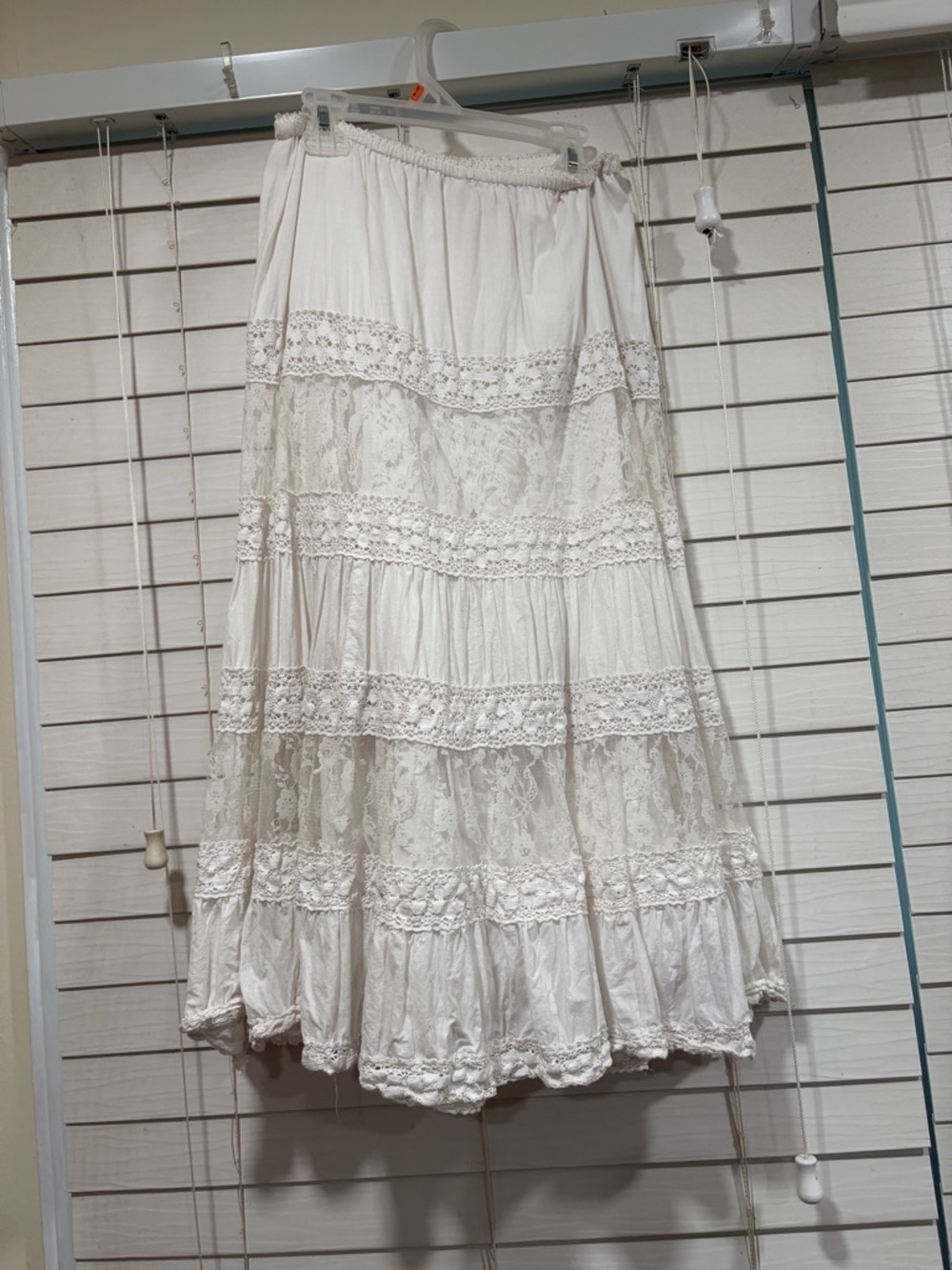 Bohemian Lace Tiered Midi Skirt - White - Picture 2 of 2